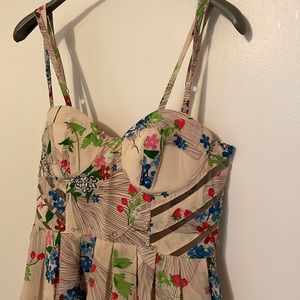 Gorgeous Leifsdottir Corset Style Floral Dress 4